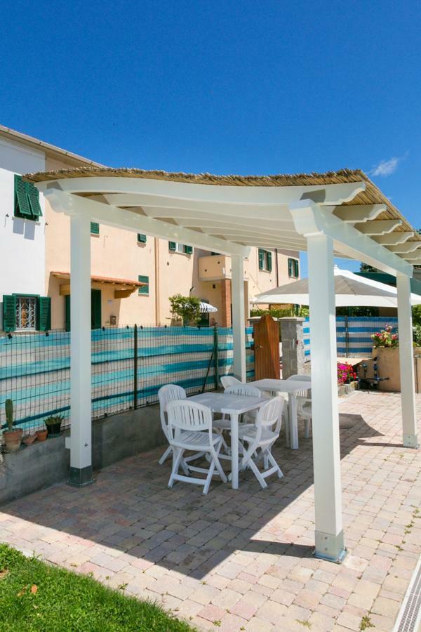 Agriturismo Case Nuove 卡斯泰里那马里提玛 外观 照片